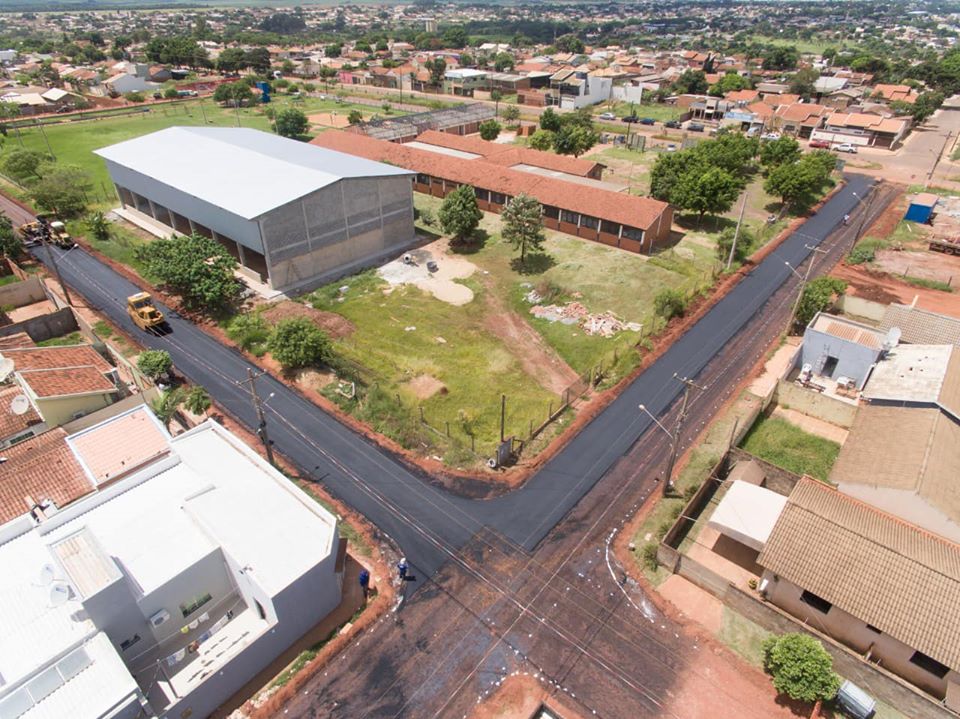 Residencial 2 e Flamboyant recebem asfalto
