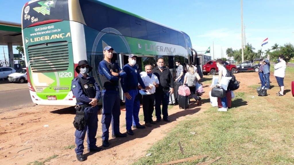 Estudantes brasileiros que viviam no Paraguai são repatriados e retornam ao estado do Pará Estudantes brasileiros que viviam no Paraguai são repatriados e retornam ao estado do Pará 1