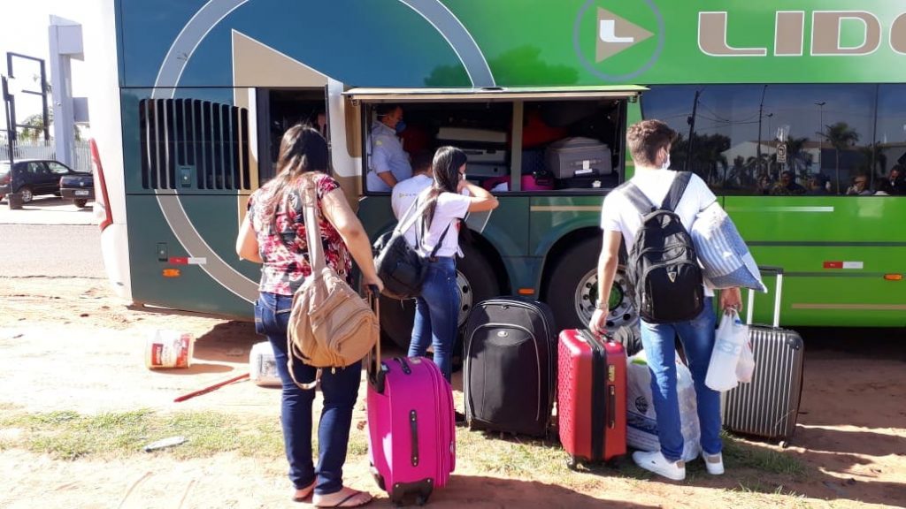 Estudantes brasileiros que viviam no Paraguai são repatriados e retornam ao estado do Pará Estudantes brasileiros que viviam no Paraguai são repatriados e retornam ao estado do Pará