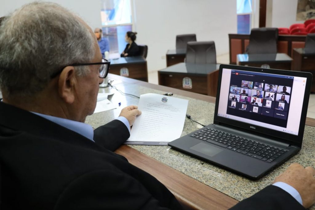 Vereadores de Ponta Porã mantêm ritmo de trabalho e promovem sessão virtual