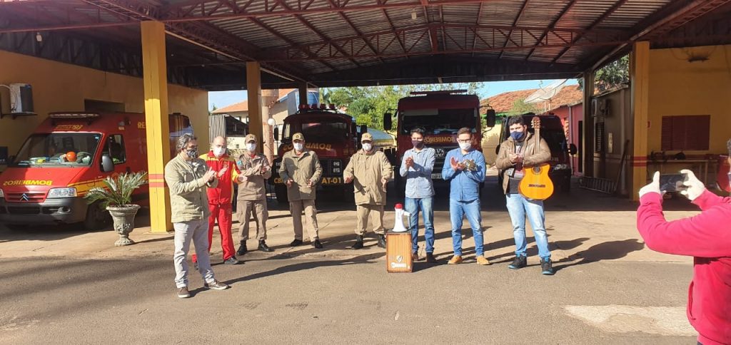 Bombeiros de Ponta Porã recebem homenagem surpresa e se emocionam 1