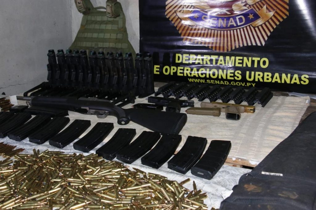 Armamento de guerra é apreendido no Paraguai 1