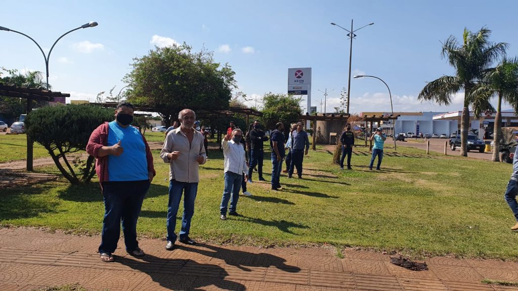 Taxistas Pontaporanenses apoiam manifestações pela reabertura da fronteira
