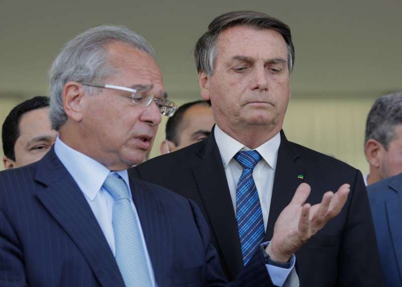 “Acho que vai prorrogar”, diz Bolsonaro sobre auxílio emergencial