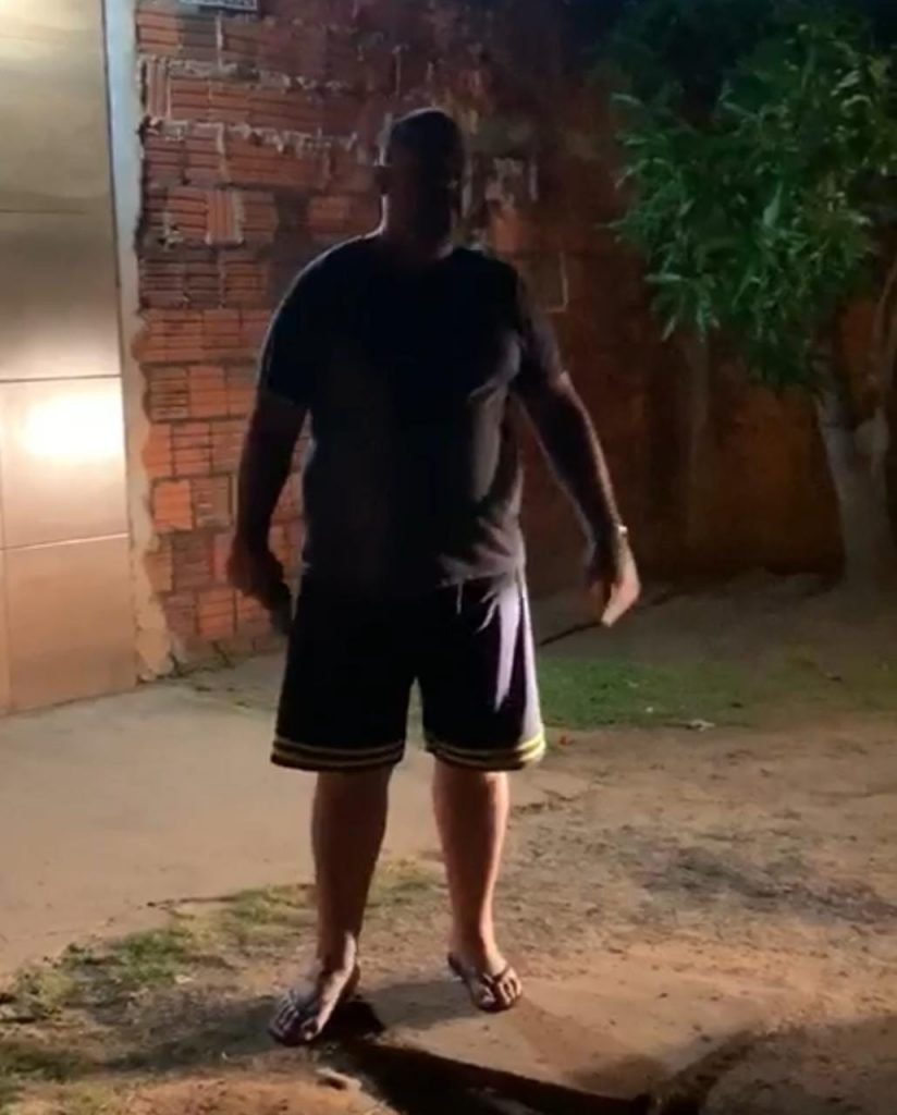 Homem armado ameaça jovens em Bela vista
