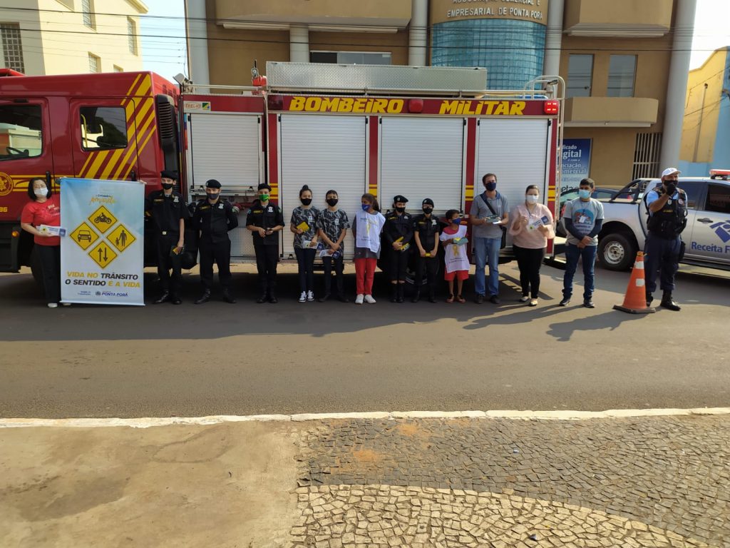 GUARDA CIVIL MUNICIPAL DE FRONTEIRA, POLÍCIA MILITAR, CORPO DE BOMBEIROS, RECEITA FEDERAL E AGENTES DE TRÂNSITO REALIZAM ABERTURA DA SEMANA NACIONAL DO TRÂNSITO NA ÁREA CENTRAL DE PONTA PORÃ