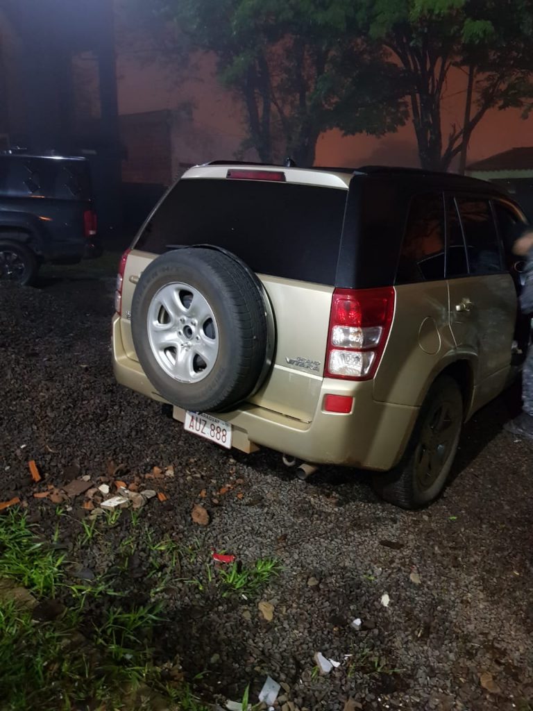 Homem é preso pelo Batalhão de Polícia do CHOQUE em Ponta Porã