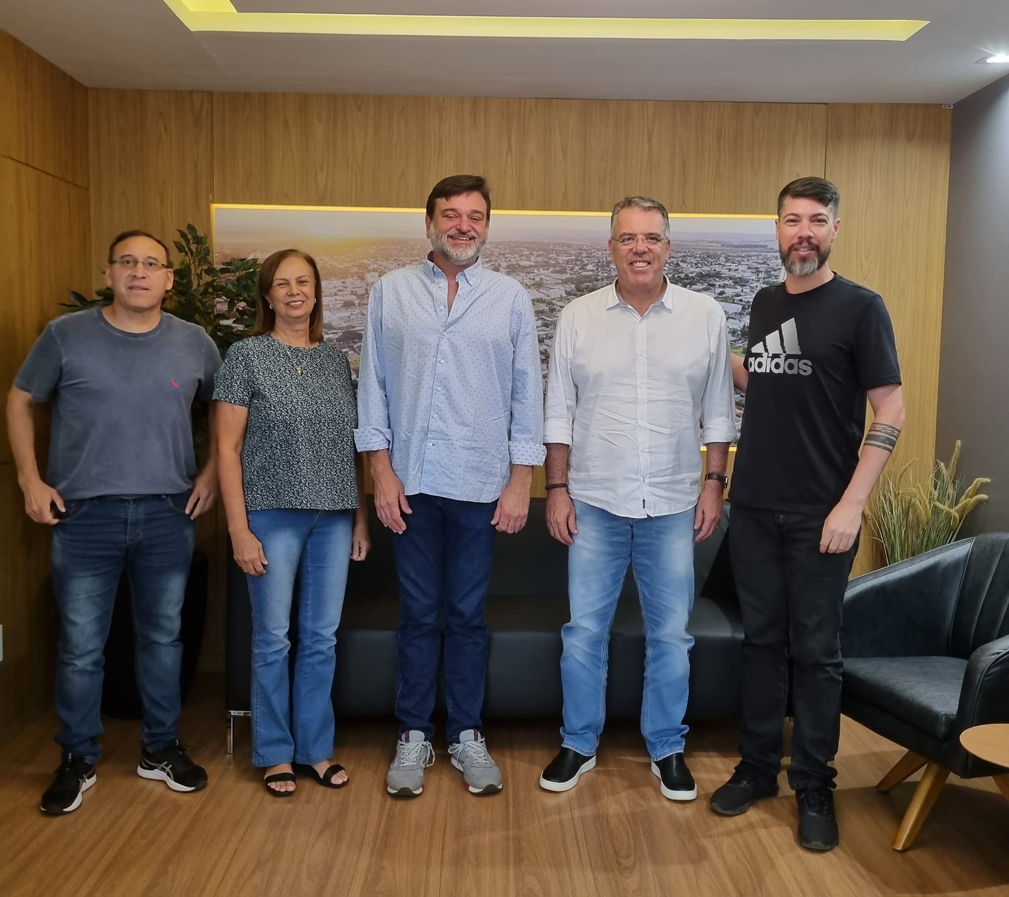 Eduardo Campos (PSDB) recebe visita de responsáveis pela restauração do castelinho 1