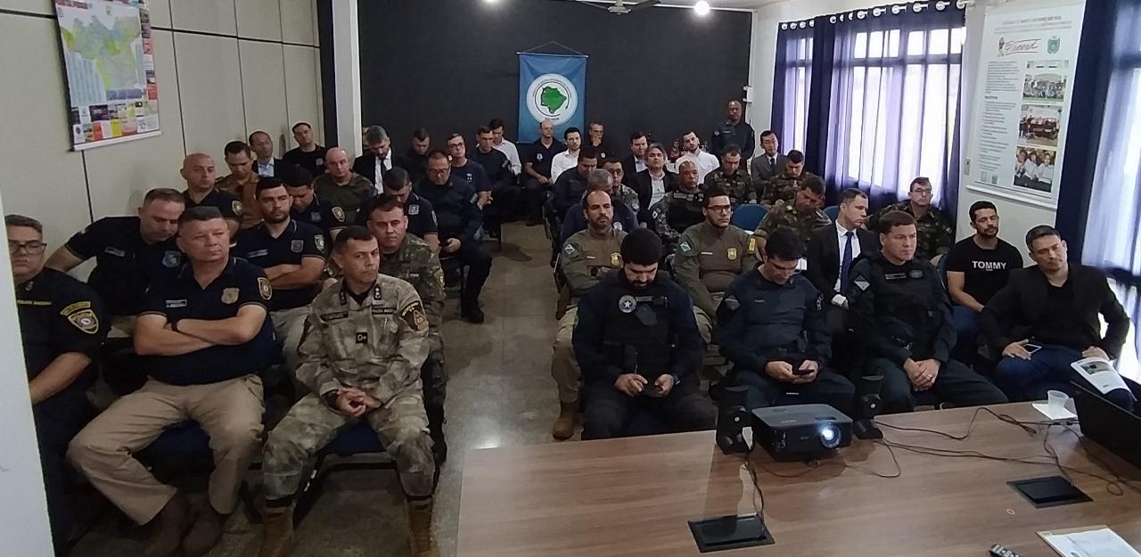 Secretário de segurança Marcelino Nunes de Oliveira participa de reunião do GGIFRON
