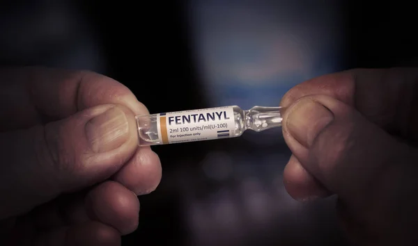 Casos de morte por overdose de fentanil nos EUA quadruplicaram
