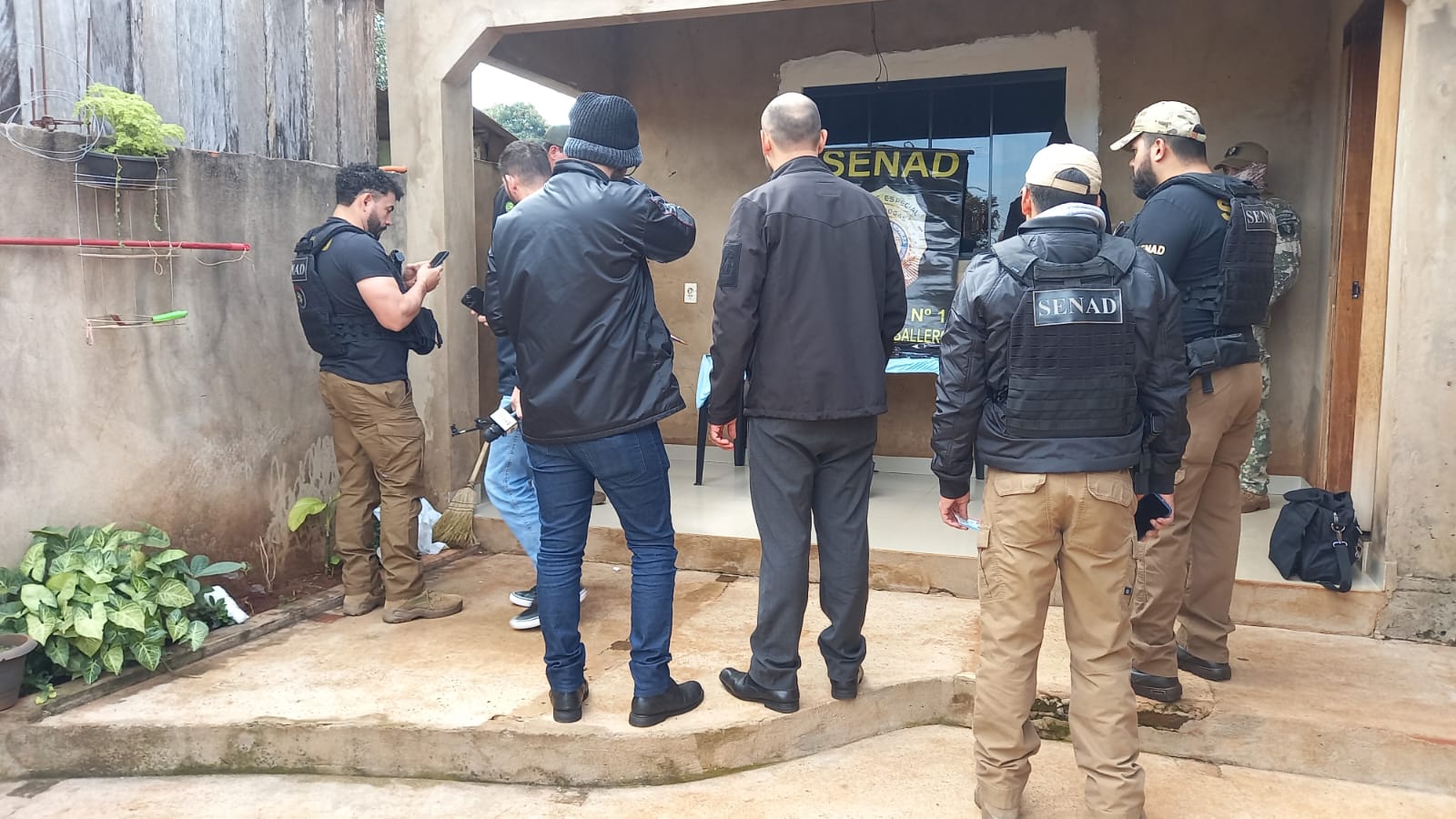 Brasileiro é detido com armas e munições em operação da SENAD no bairro San Gerardo