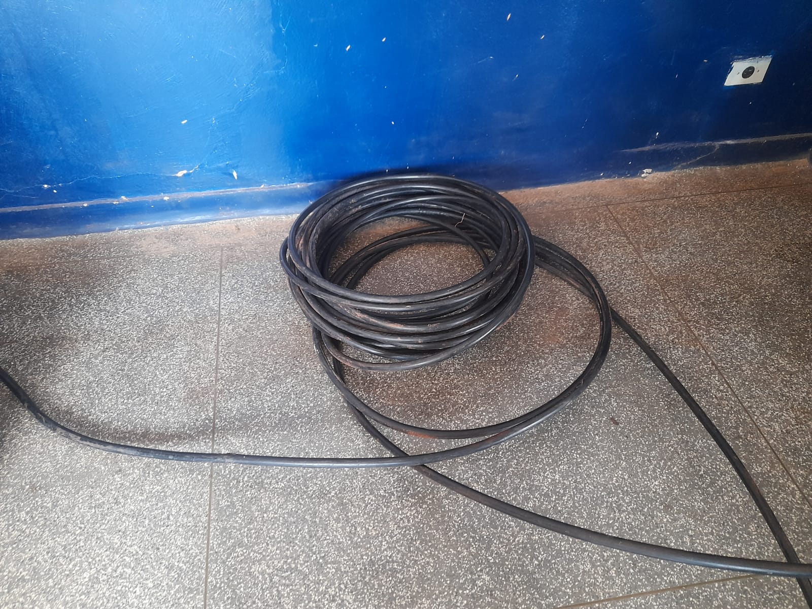Ação conjunta da GCMFRON e PM resulta na prisão de ladrões de fios próximos à ferroviária em Ponta Porã 1