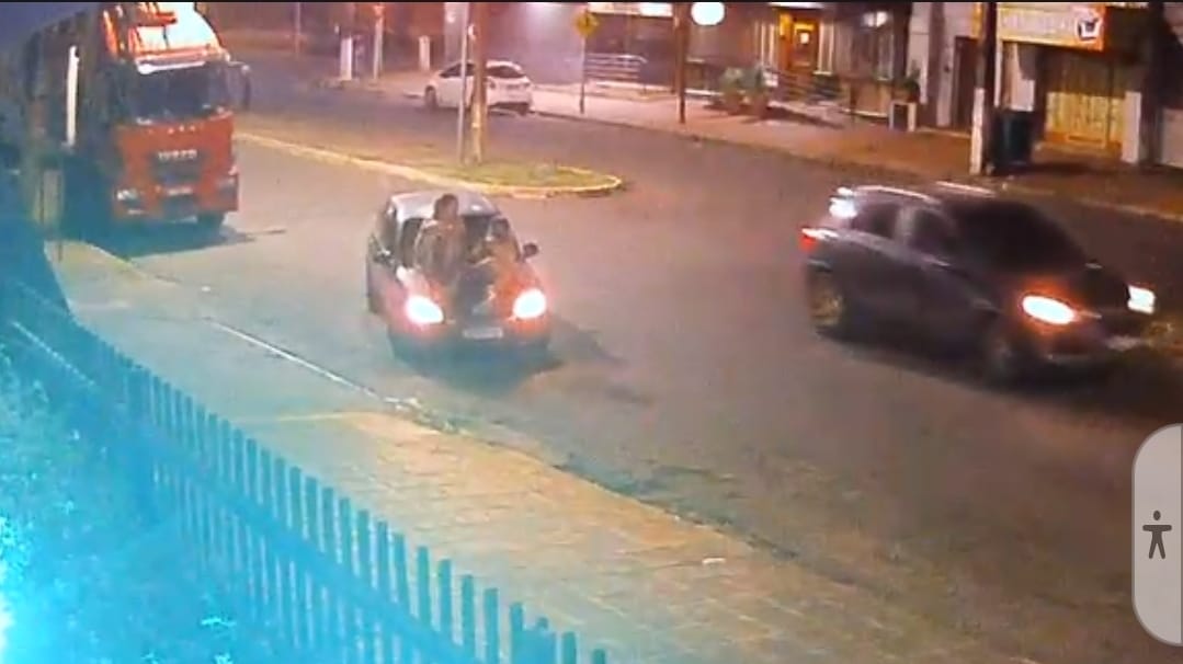 Confusão com dois travestis que estavam num capô de um veículo que entrou num hotel de Ponta Porã termina com agressões e ameaças, suspeito foge.