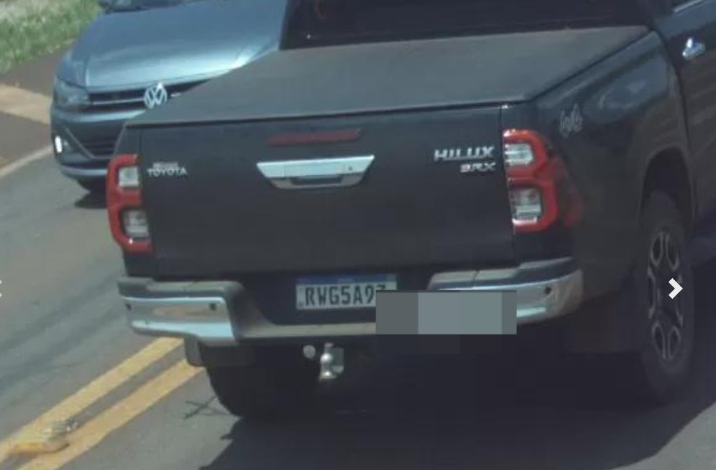 Hilux preta roubada a caminho de Ponta Porã - Vítima encontrada no mato em Sidrolândia