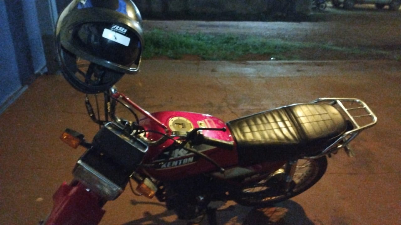PM de Itamarati age rapidamente: Moto furtada é recuperada e autor preso PM de Itamarati age rapidamente: Moto furtada é recuperada e autor preso