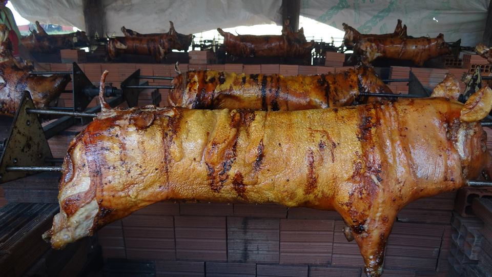 Tudo pronto para o Porco no Rolete do CTG Querência da Saudade 2