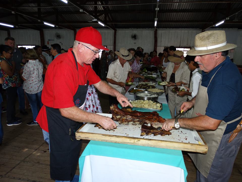 CTG Querência da Saudade encerra atividades com churrasco no dia 10 2