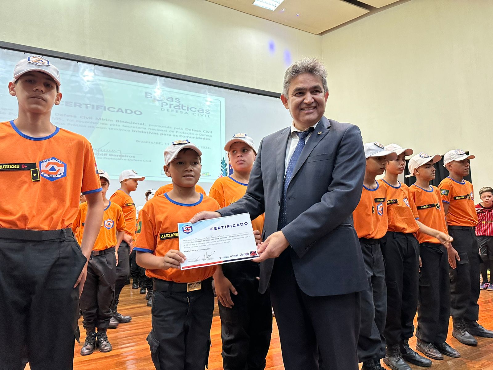 Secretaria Municipal de Segurança Pública de Ponta Porã promove a Formatura dos Agentes de Defesa Civil Mirim Binacional