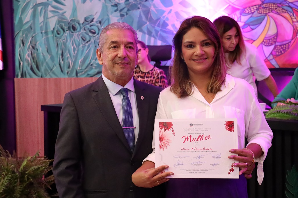 Sessão solene da Câmara Municipal presta homenagem às mulheres da fronteira Sessão solene da Câmara Municipal presta homenagem às mulheres da fronteira 4