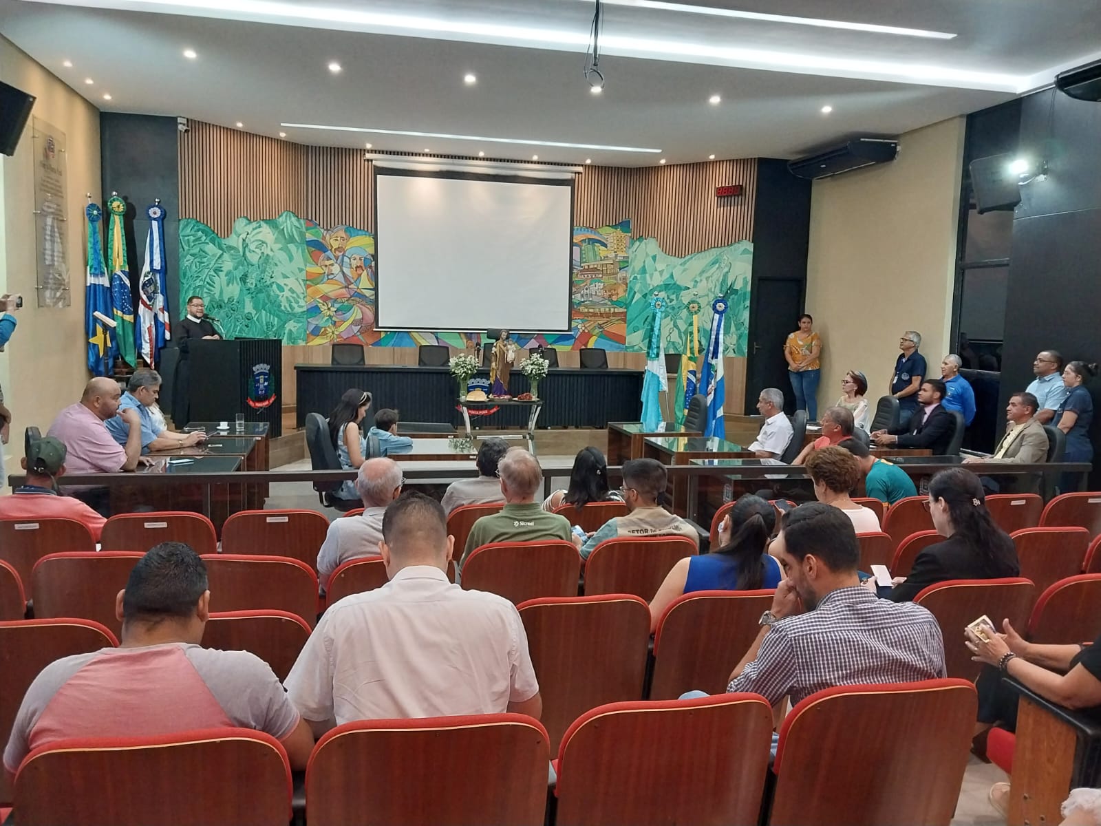 Imagem do padroeiro São José é recebida no plenário da Câmara de P.Porã 1