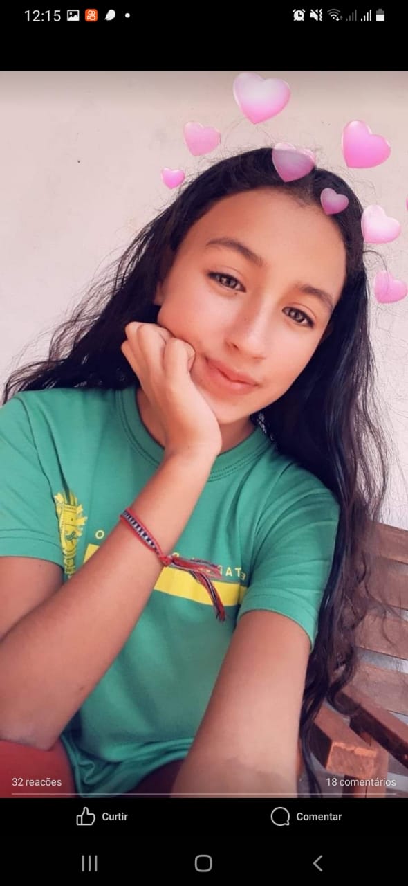 Jovem de Ponta Porã Realiza Sonho e se Torna Professora de Inglês aos 17 Anos