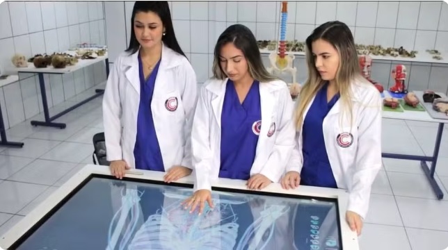 Medicina UCP-PJC: a maior e melhor estrutura deensino no Paraguai; matrículas 2025 abertas