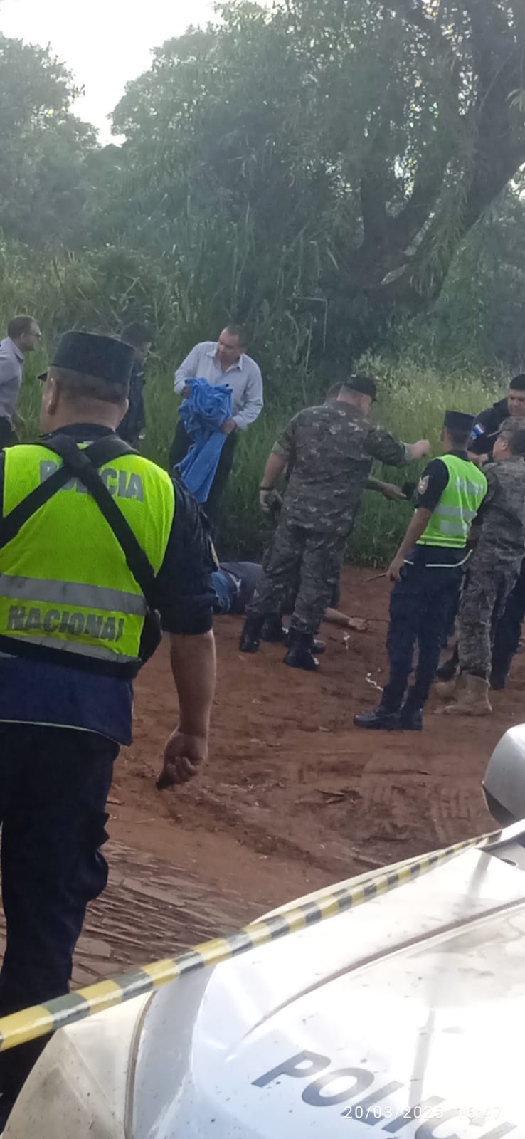 Corpo de Homem é Encontrado em Cruzamento com Múltiplos Disparos Em PJC
