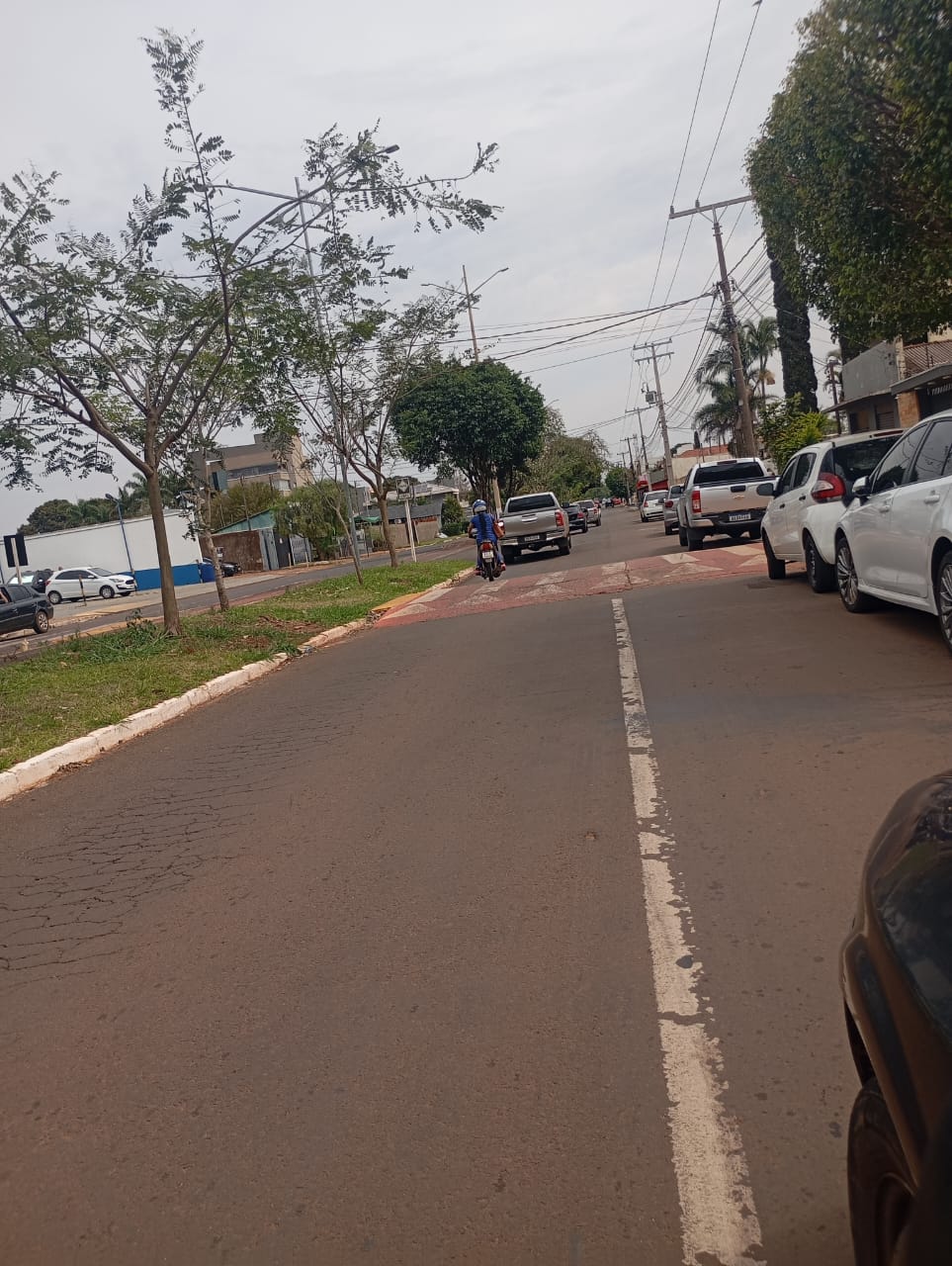 Internautas denunciam desrespeito à velocidade em frente a escolas de Ponta Porã