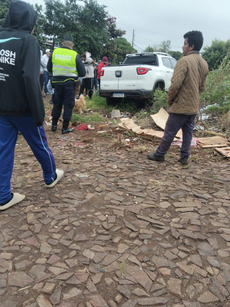 Homem é alvo de atentado a tiros no bairro Maria Victoria, em Pedro Juan Caballero Homem é alvo de atentado a tiros no bairro Maria Victoria, em Pedro Juan Caballero 1