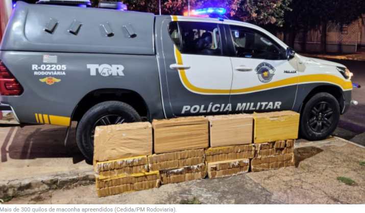 Carro roubado em Ponta Porã é apreendido com mais de 300 kg de maconha em São Paulo Carro roubado em Ponta Porã é apreendido com mais de 300 kg de maconha em São Paulo