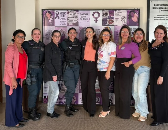 Prefeitura promove capacitação da Rede de Prevenção e Enfrentamento à Violência contra Meninas e Mulheres Prefeitura promove capacitação da Rede de Prevenção e Enfrentamento à Violência contra Meninas e Mulheres 1