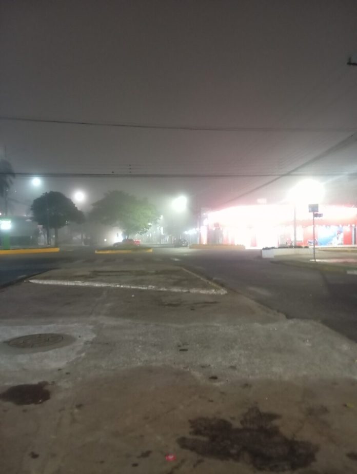 Neblina toma conta de Ponta Porã Neblina reduz a visibilidade nas ruas de Ponta Porã