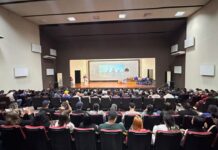 Agentes comunitários de saúde e de combate às endemias durante evento em Ponta Porã