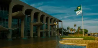 Supremo Tribunal Federal em Brasília, relacionado à decisão de Alexandre de Moraes criticada por Michelle Bolsonaro