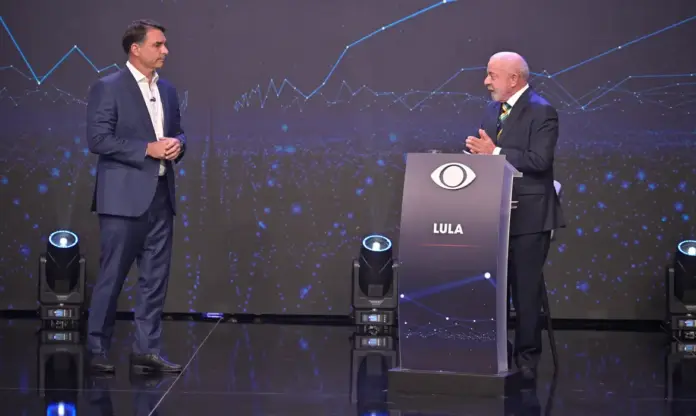 Imagem enviada para a matéria sobre o primeiro debate entre Lula e Flávio Bolsonaro na Band, segundo turno das eleições 2026