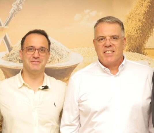 Foto enviada para matéria sobre a saída de Daniel Kayatt e a nomeação de Mariane Quinones para a Secretaria Municipal de Saúde de Ponta Porã