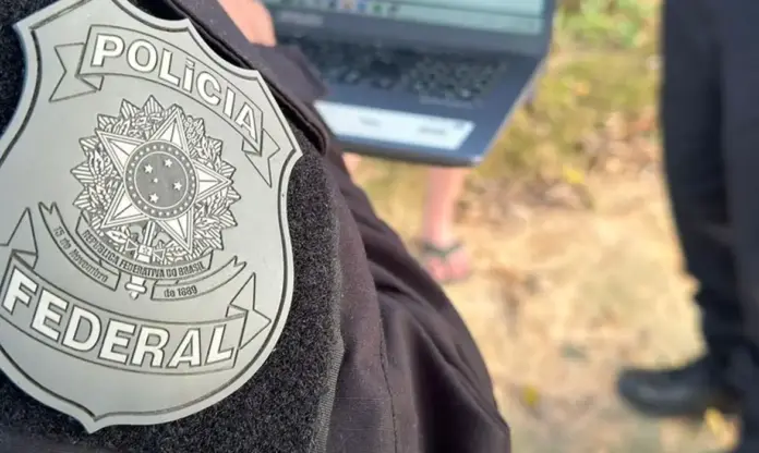Imagem da Polícia Federal ilustrando investigação de suspeita de fraude em concurso público da UFRJ no Rio de Janeiro